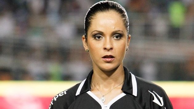 Futbal_rozhodkyňa_Ana Paula de Oliveira